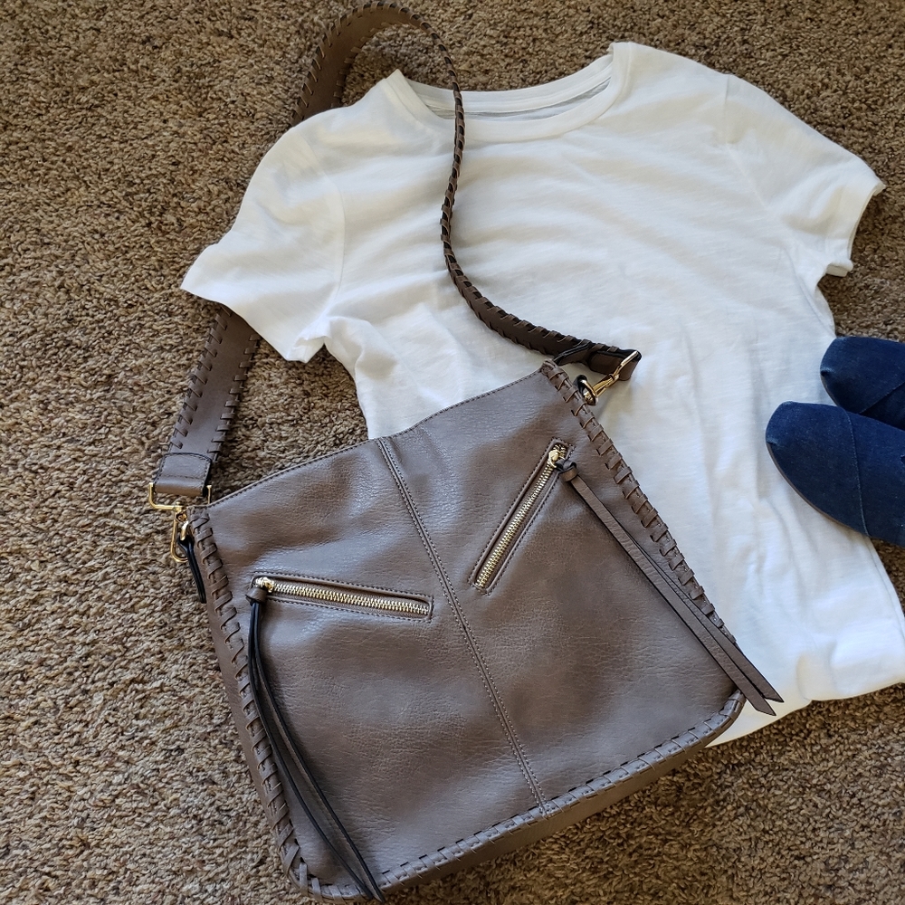 Brown Purse with shoulder strap